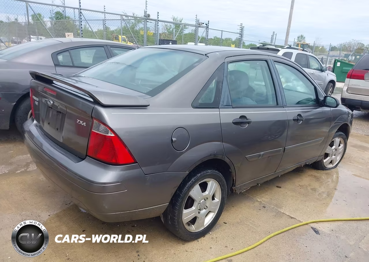 2006 Ford Focus Zx4 VIN:1FAHP34N76W112487 - 4