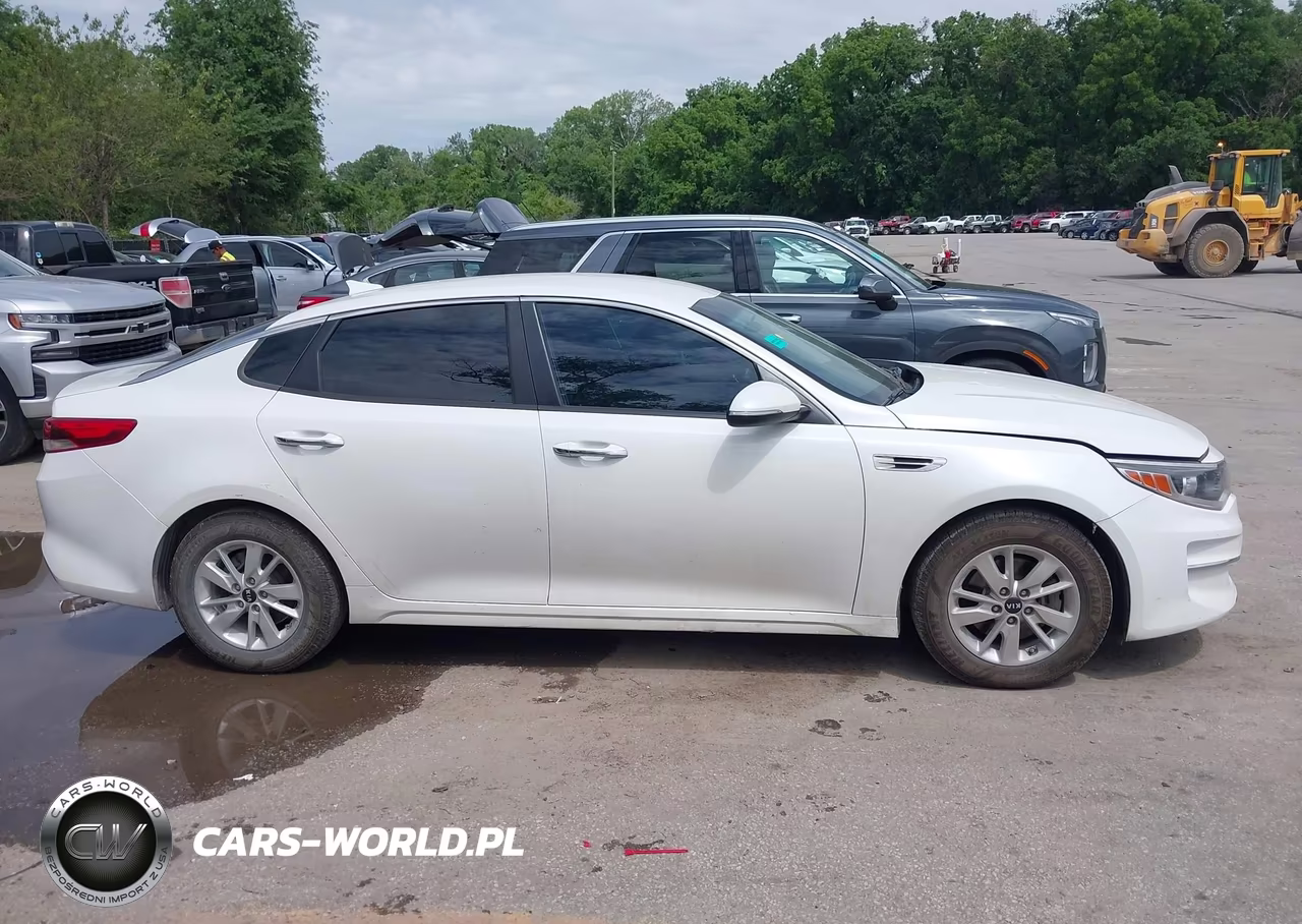 2018 Kia Optima Lx VIN:KNAGT4L31J5198480 - 13