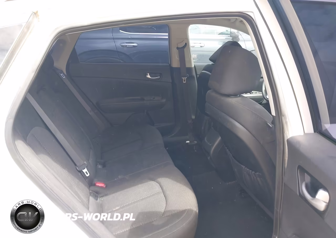 2018 Kia Optima Lx VIN:KNAGT4L31J5198480 - 8