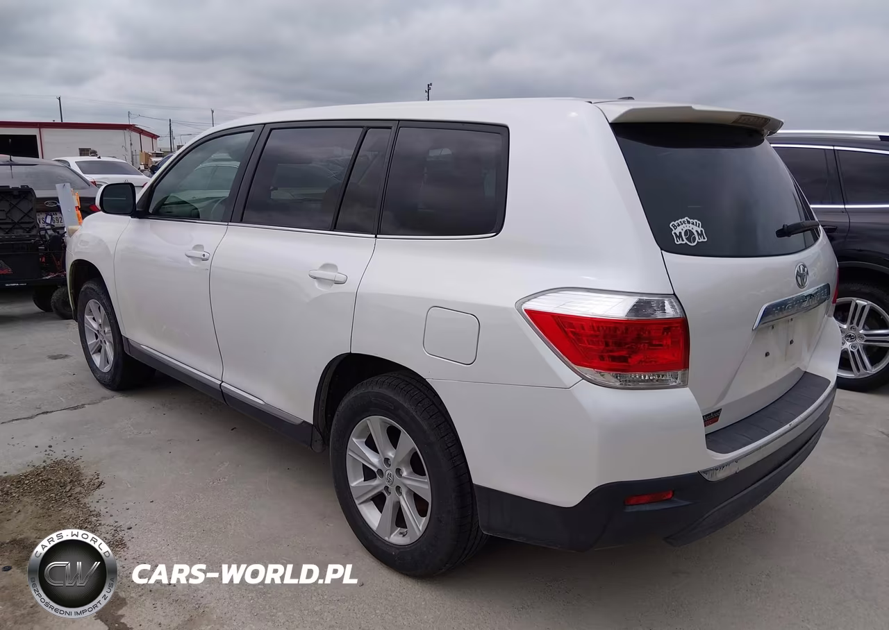 2011 Toyota Highlander Base V6 VIN:5TDZK3EH0BS032464 - 3