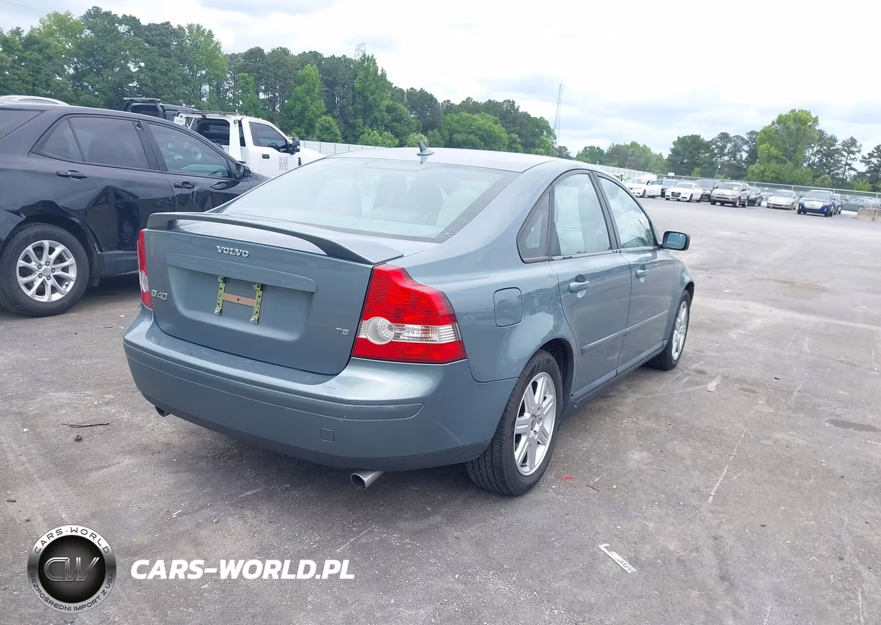 2005 Volvo S40 T5 VIN:YV1MS682352049445 - 4