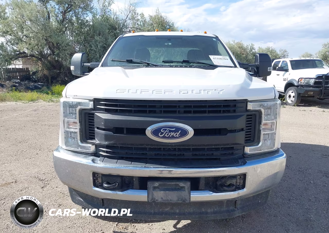 2018 Ford F-350 Chassis Xl VIN:1FD8X3H6XJEC49091 - 16