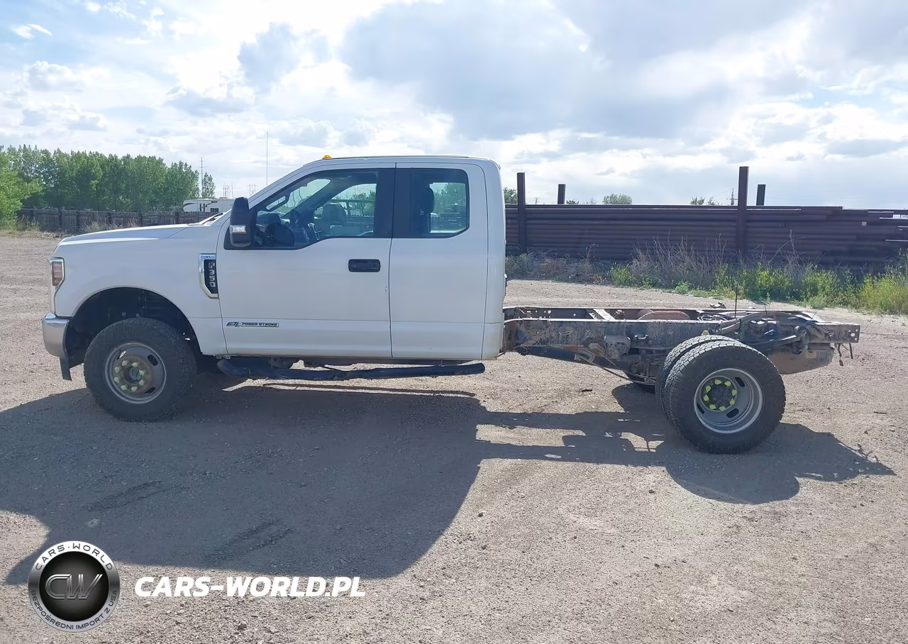 2018 Ford F-350 Chassis Xl VIN:1FD8X3H6XJEC49091 - 18