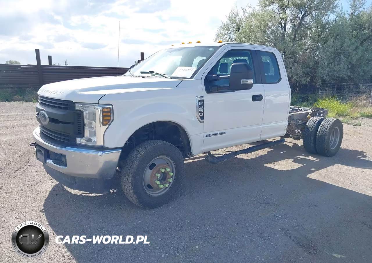 2018 Ford F-350 Chassis Xl VIN:1FD8X3H6XJEC49091 - 2
