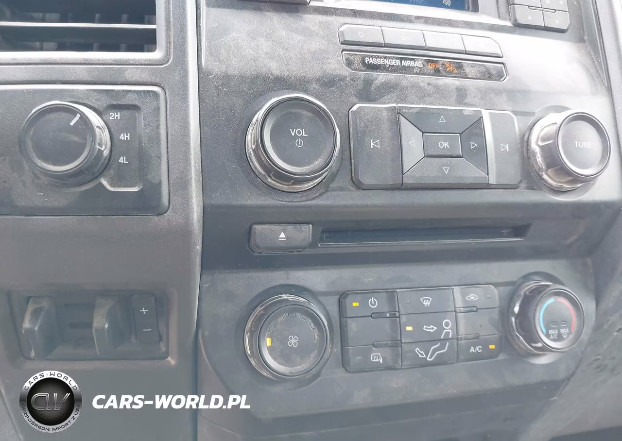 2018 Ford F-350 Chassis Xl VIN:1FD8X3H6XJEC49091 - 24