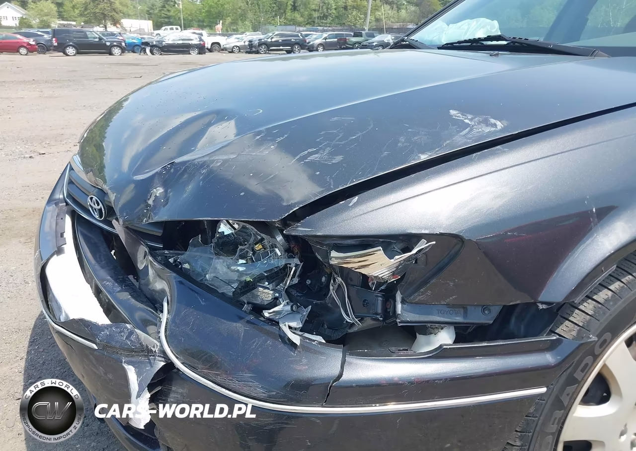 2000 Toyota Camry Le VIN:JT2BG22K2Y0494705 - 12