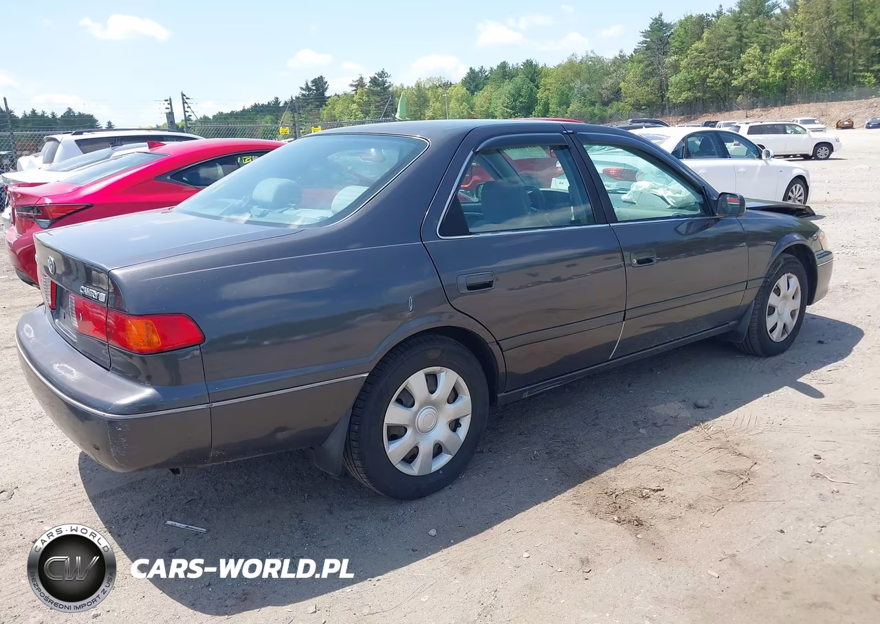 2000 Toyota Camry Le VIN:JT2BG22K2Y0494705 - 4