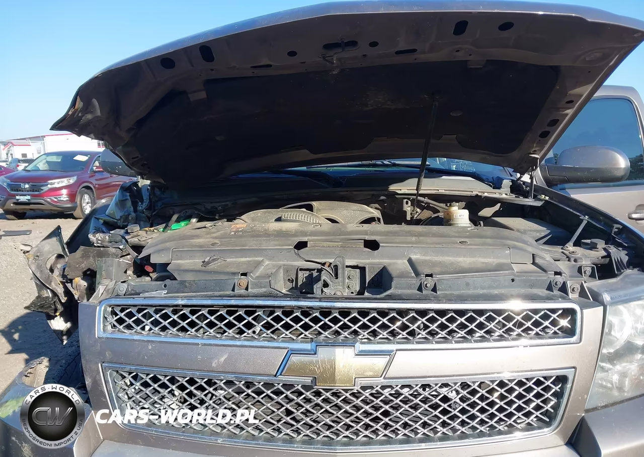 2011 Chevrolet Tahoe Lt VIN:1GNSKBE03BR391982 - 10