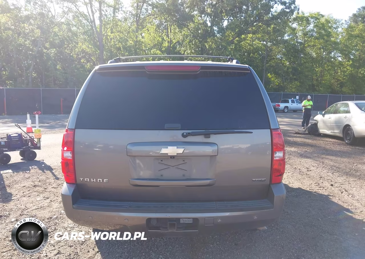 2011 Chevrolet Tahoe Lt VIN:1GNSKBE03BR391982 - 16