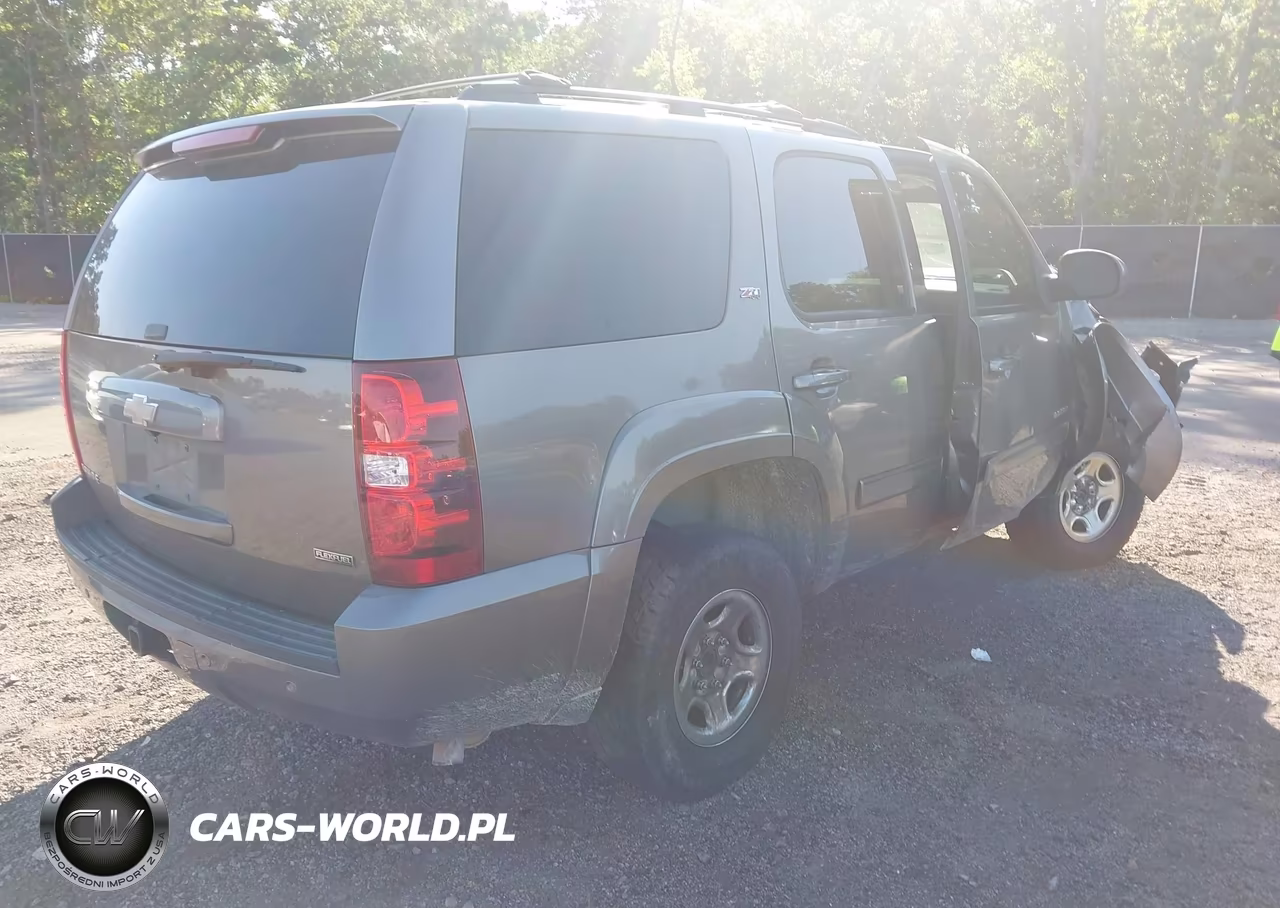 2011 Chevrolet Tahoe Lt VIN:1GNSKBE03BR391982 - 4