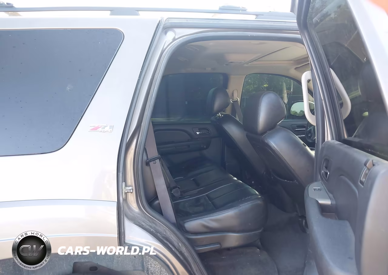 2011 Chevrolet Tahoe Lt VIN:1GNSKBE03BR391982 - 8