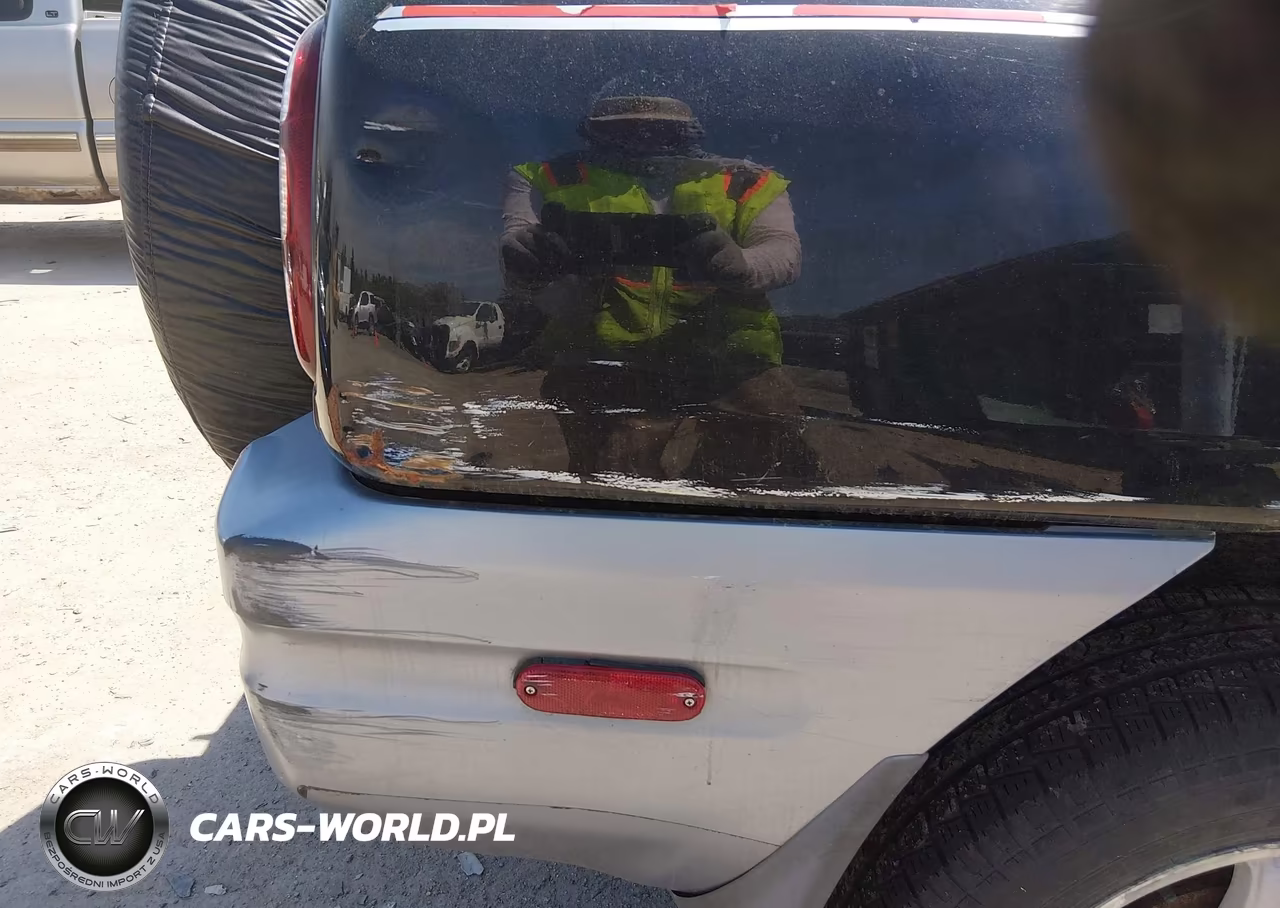 1998 Toyota Rav4 VIN:JT3HP10V4W7093495 - 12