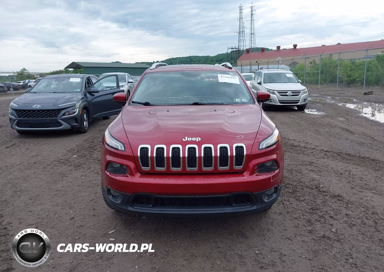 2017 Jeep Cherokee Latitude 4X4 VIN:1C4PJMCB9HW640037 - 12