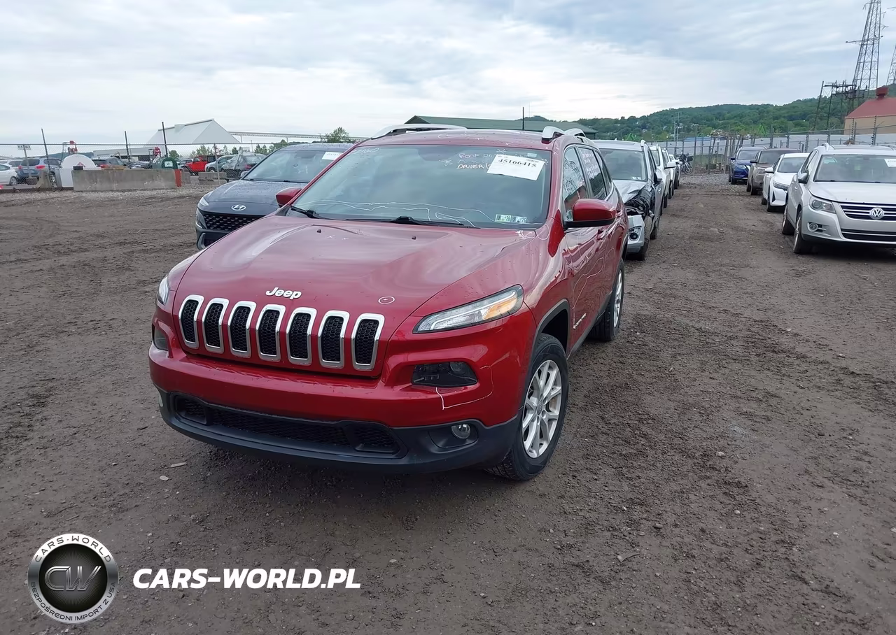 2017 Jeep Cherokee Latitude 4X4 VIN:1C4PJMCB9HW640037 - 2