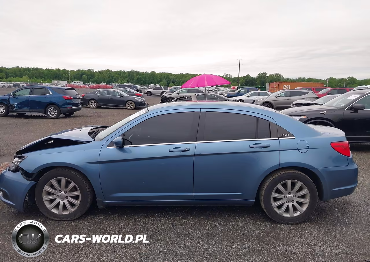 2011 Chrysler 200 Touring VIN:1C3BC1FG4BN604638 - 14