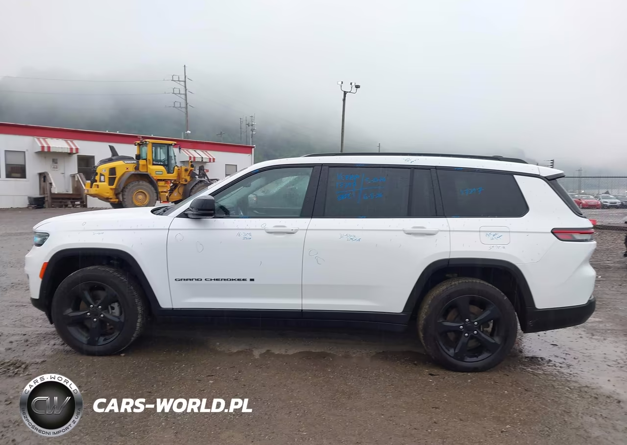 2023 Jeep Grand Cherokee L Limited 4X4 VIN:1C4RJKBG7P8711331 - 14
