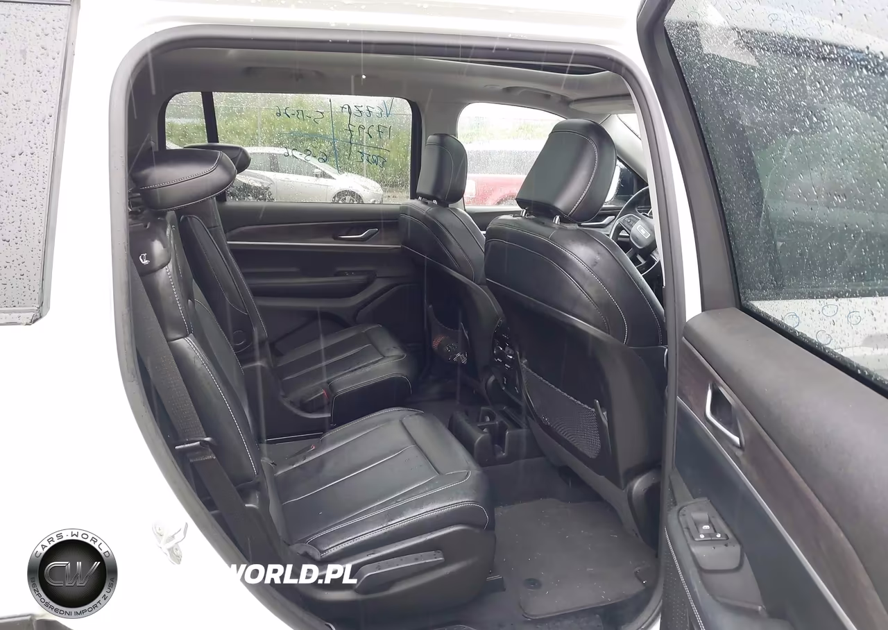 2023 Jeep Grand Cherokee L Limited 4X4 VIN:1C4RJKBG7P8711331 - 8