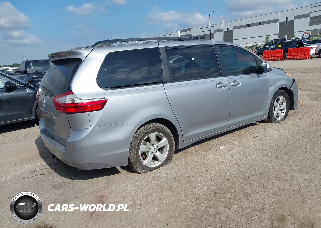 2017 Toyota Sienna Le 8 Passenger VIN:5TDKZ3DC8HS769794 - 4