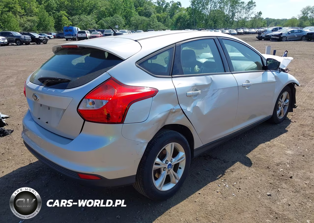 2012 Ford Focus Se VIN:1FAHP3K25CL246789 - 4