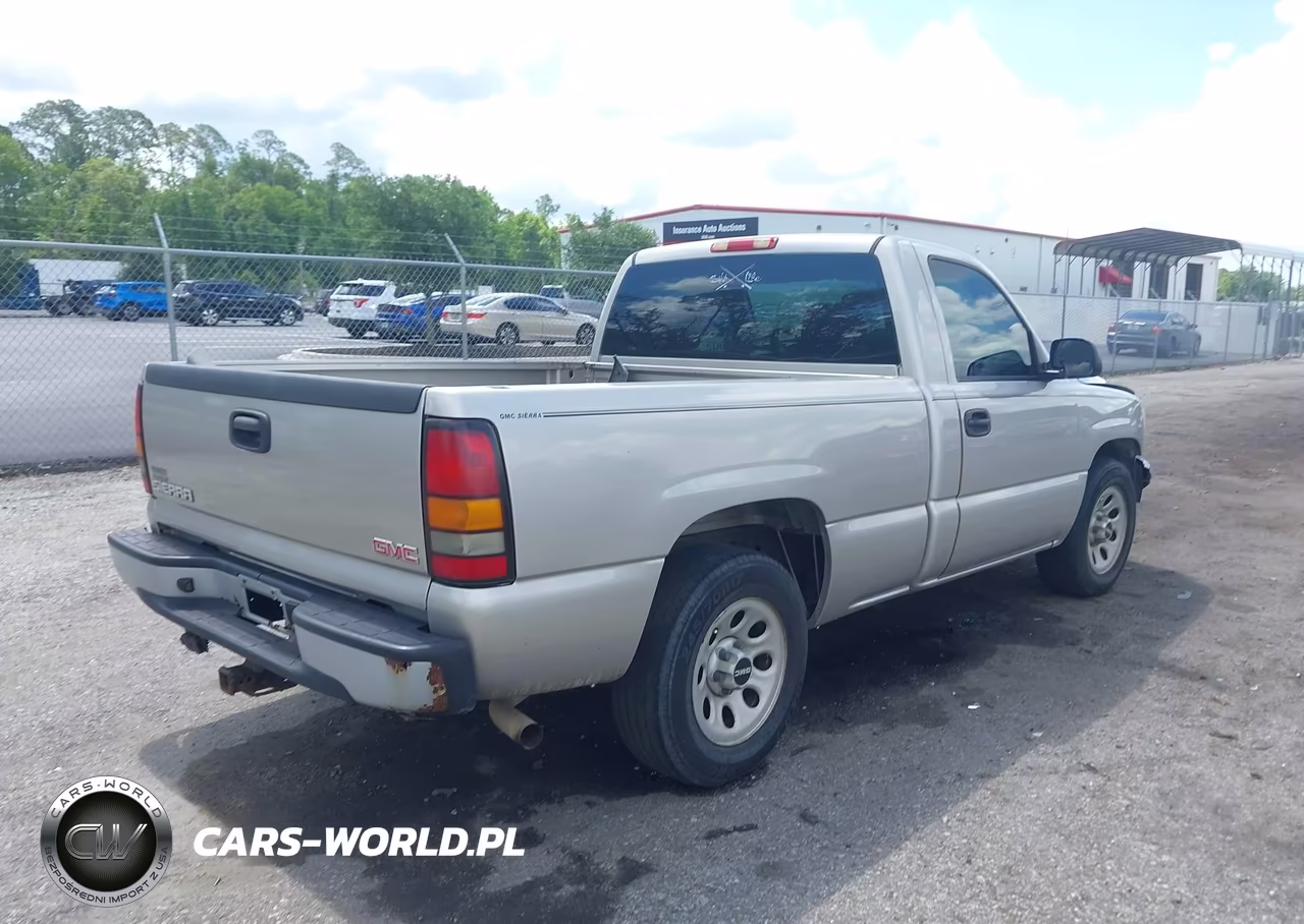 2007 GMC Sierra 1500 Classic Work VIN:3GTEC14X57G237051 - 4