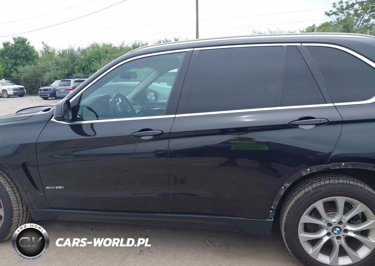 2015 BMW X5 xDrive35I VIN:5UXKR0C5XF0K63125 - 14