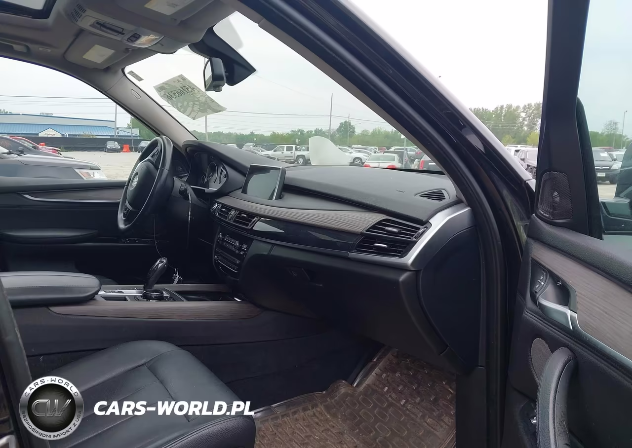 2015 BMW X5 xDrive35I VIN:5UXKR0C5XF0K63125 - 5