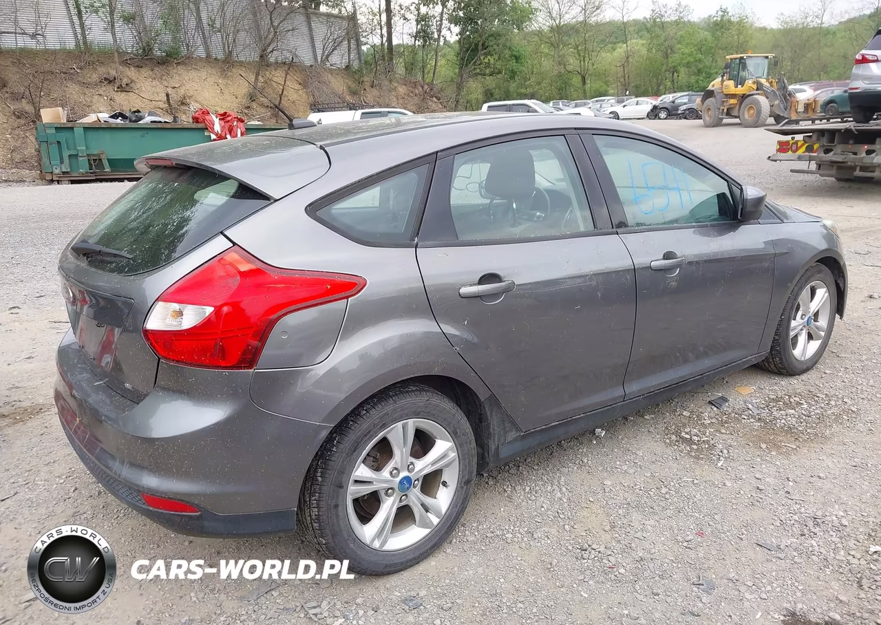 2012 Ford Focus Se VIN:1FAHP3K24CL277807 - 4