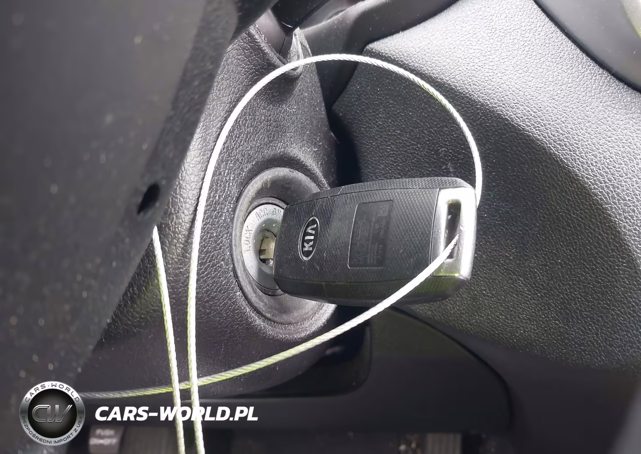 2019 Kia Sorento 2.4L L VIN:5XYPG4A32KG610988 - 11