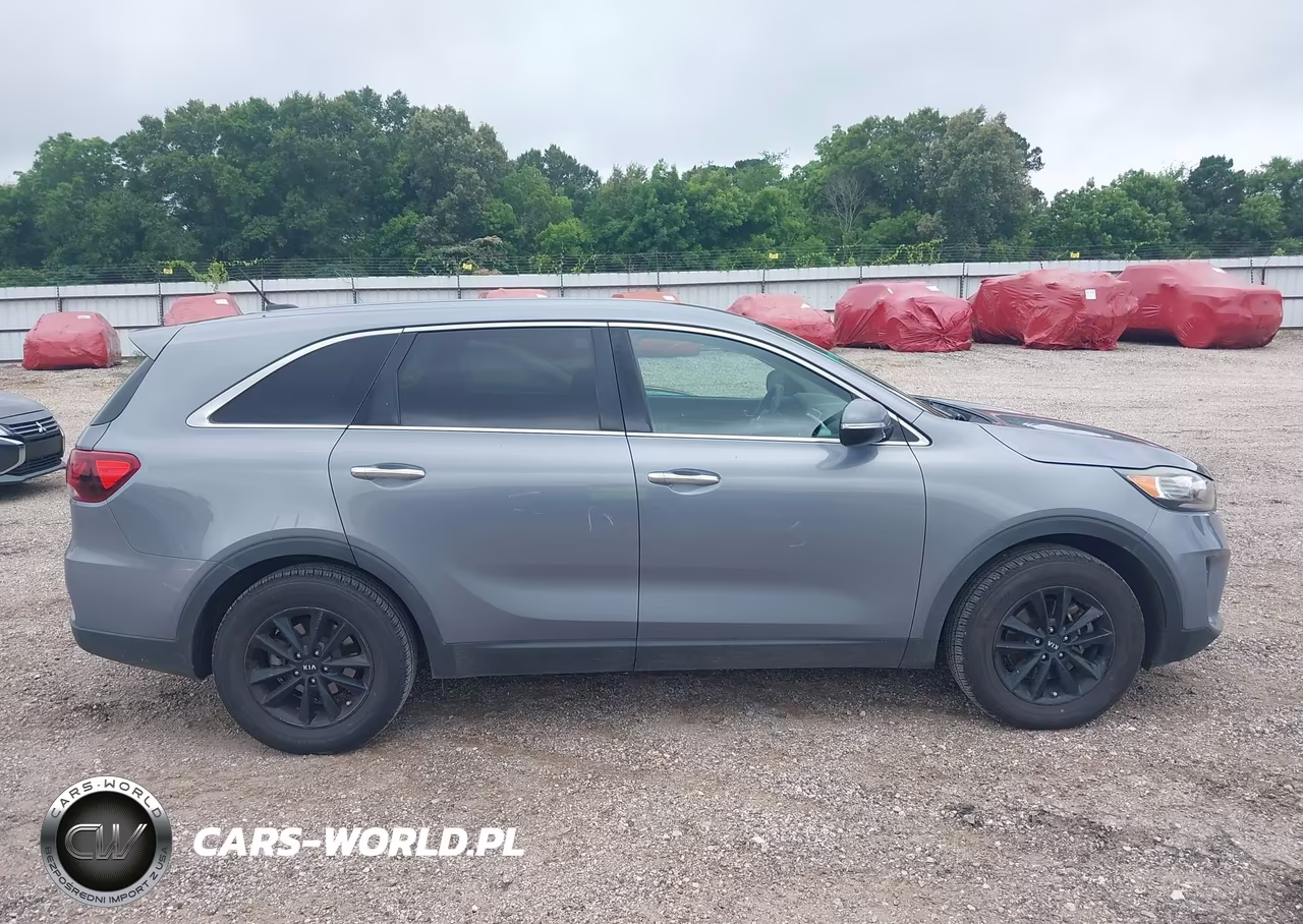 2019 Kia Sorento 2.4L L VIN:5XYPG4A32KG610988 - 13