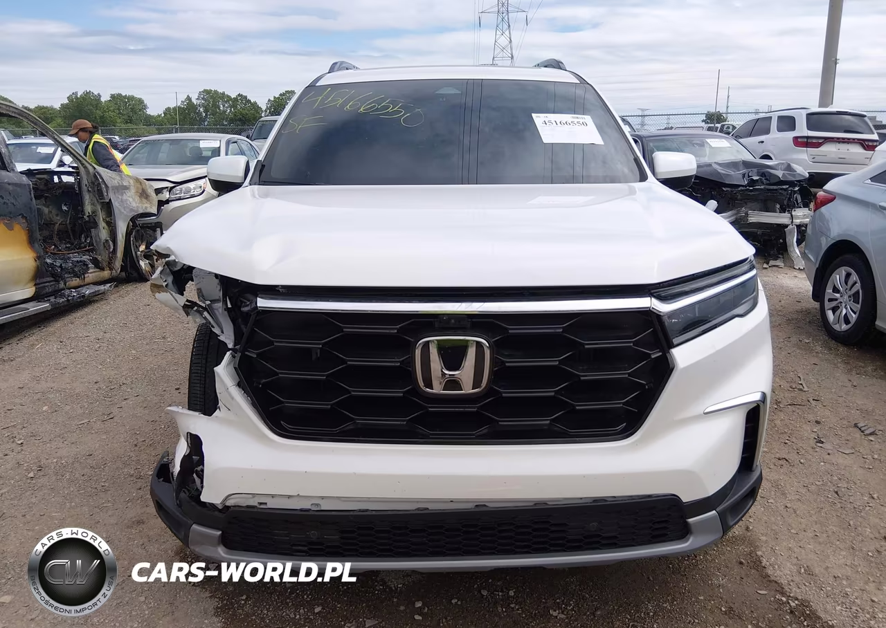 2025 Honda Pilot Elite VIN:5FNYG1H89SB087710 - 13