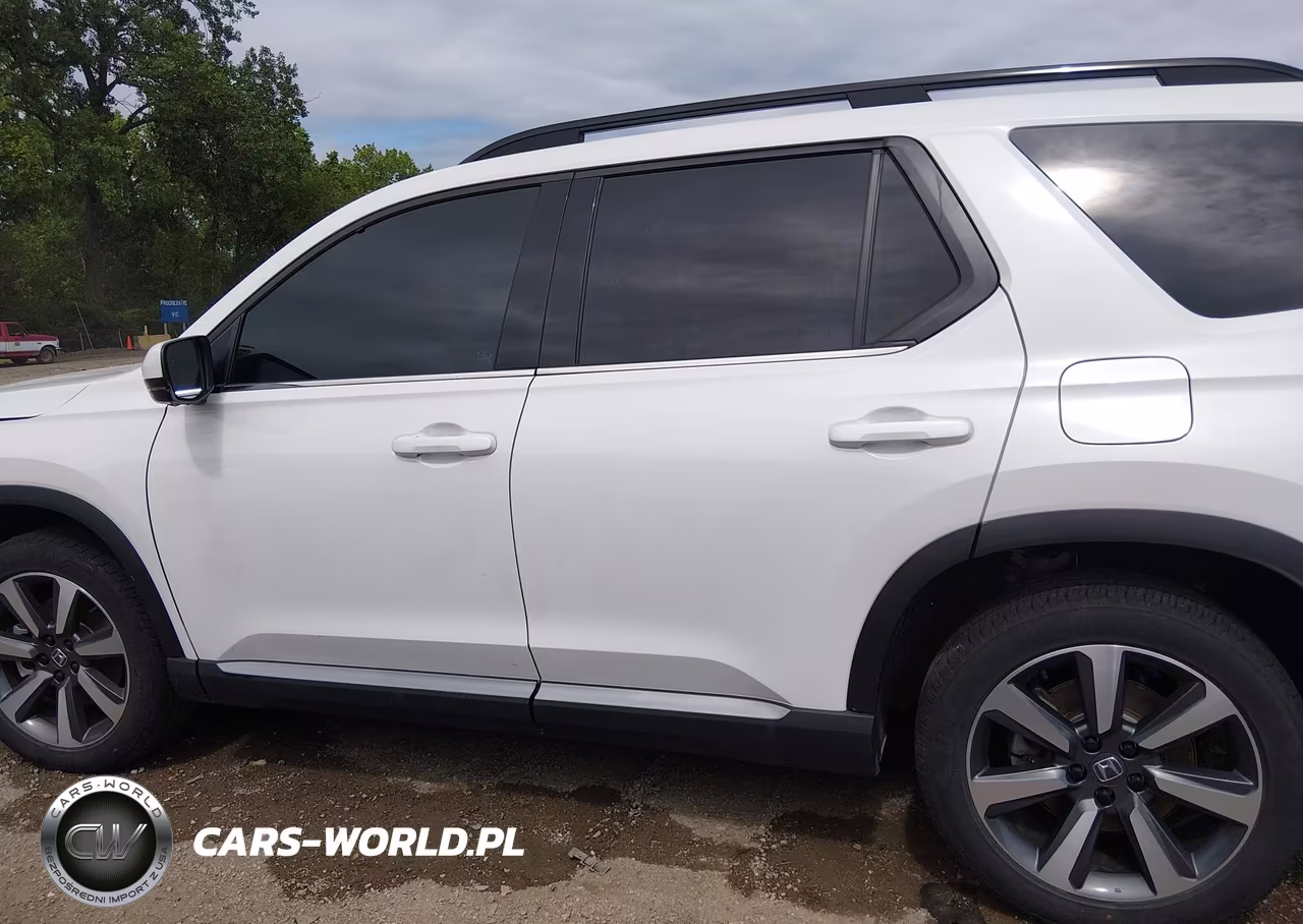 2025 Honda Pilot Elite VIN:5FNYG1H89SB087710 - 15