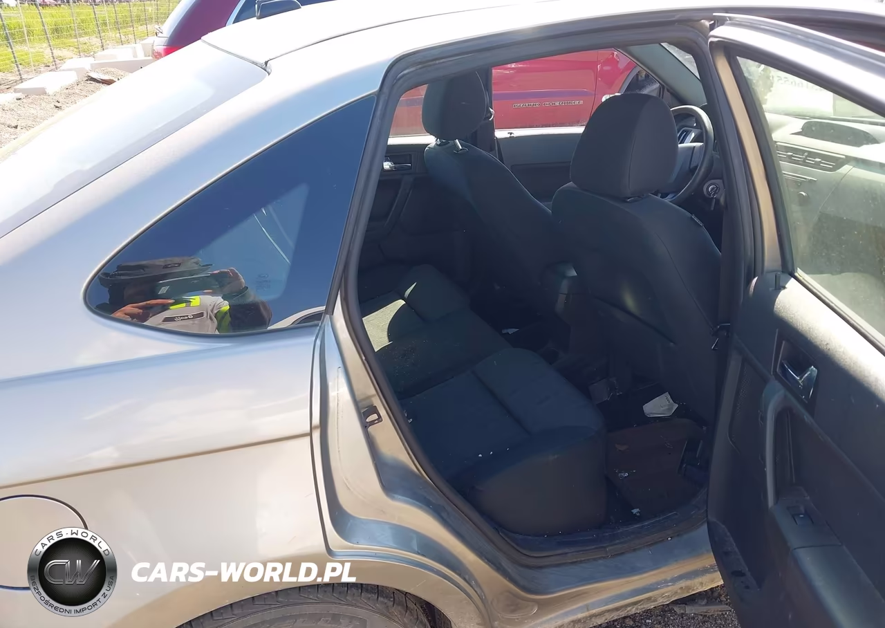 2008 Ford Focus Se-Ses VIN:1FAHP35N18W253105 - 8