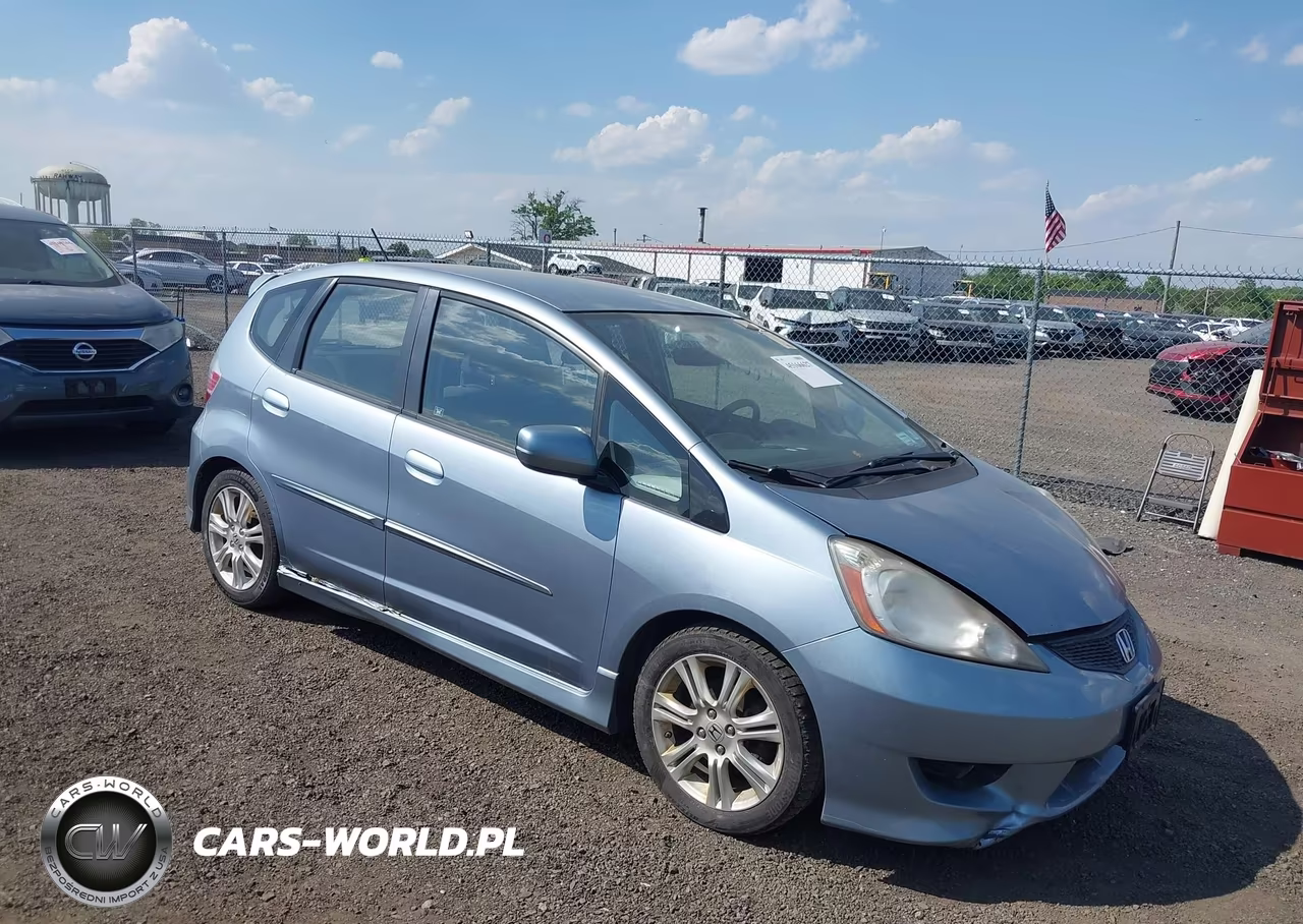 2011 Honda Fit Sport VIN:JHMGE8G5XBC009465 - 6