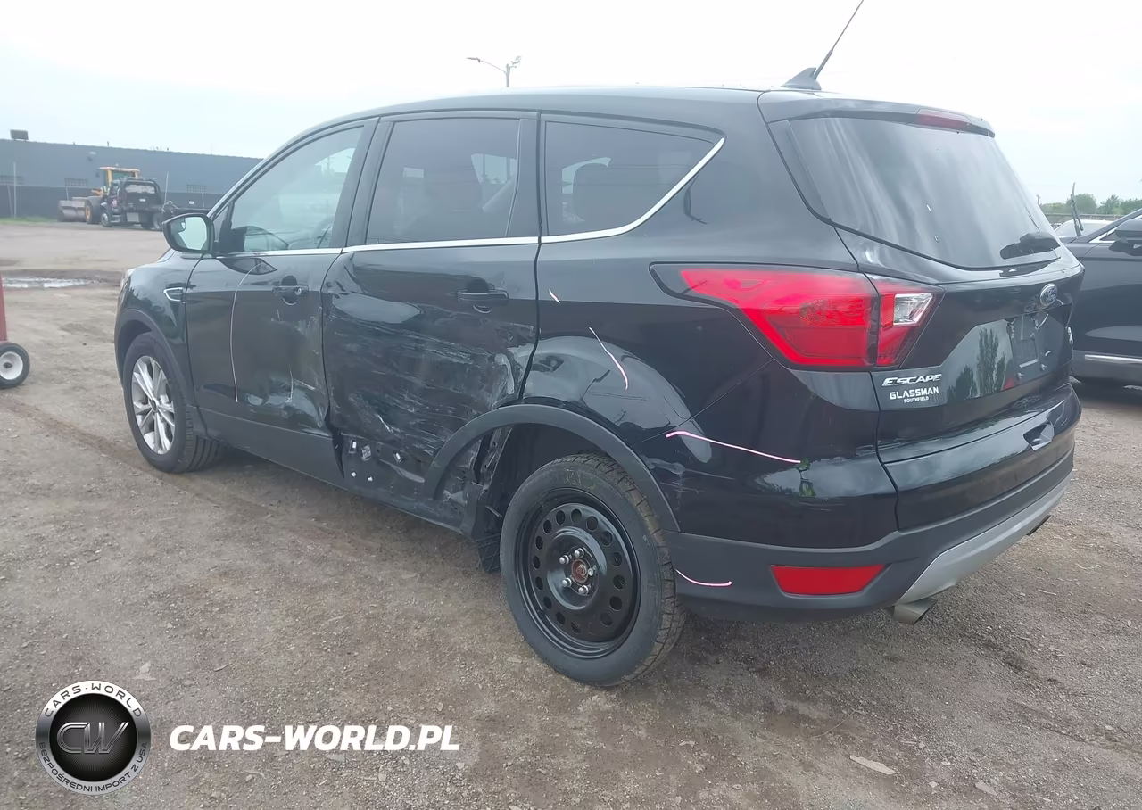 2019 Ford Escape Se VIN:1FMCU9GD2KUB24308 - 3