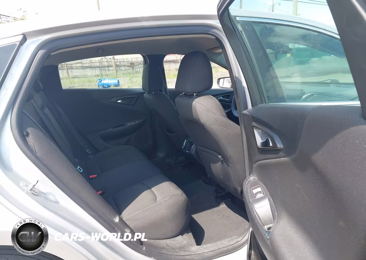 2019 Chevrolet Malibu Lt VIN:1G1ZD5ST3KF117533 - 8