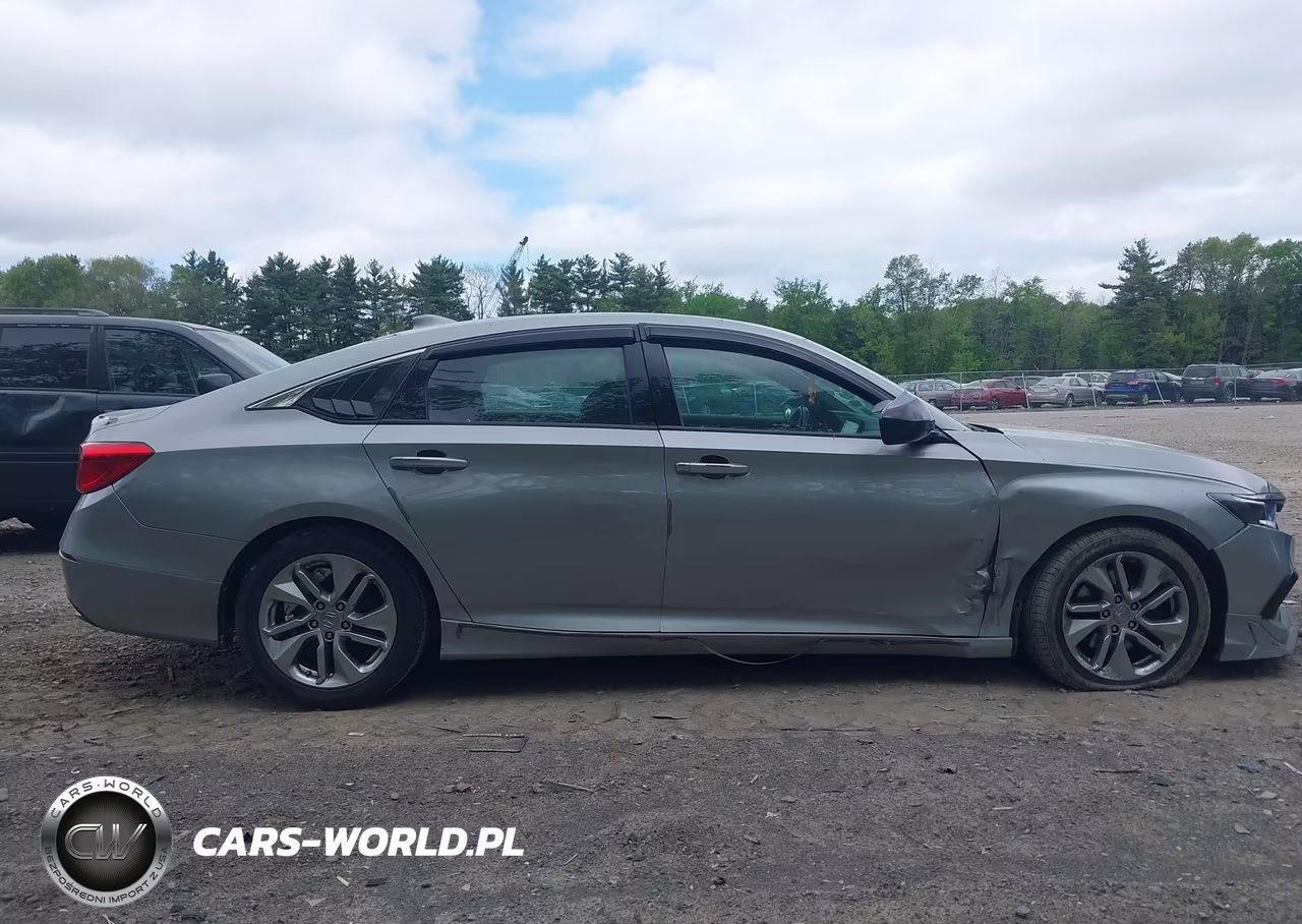 2018 Honda Accord Sport VIN:1HGCV1F39JA257337 - 14