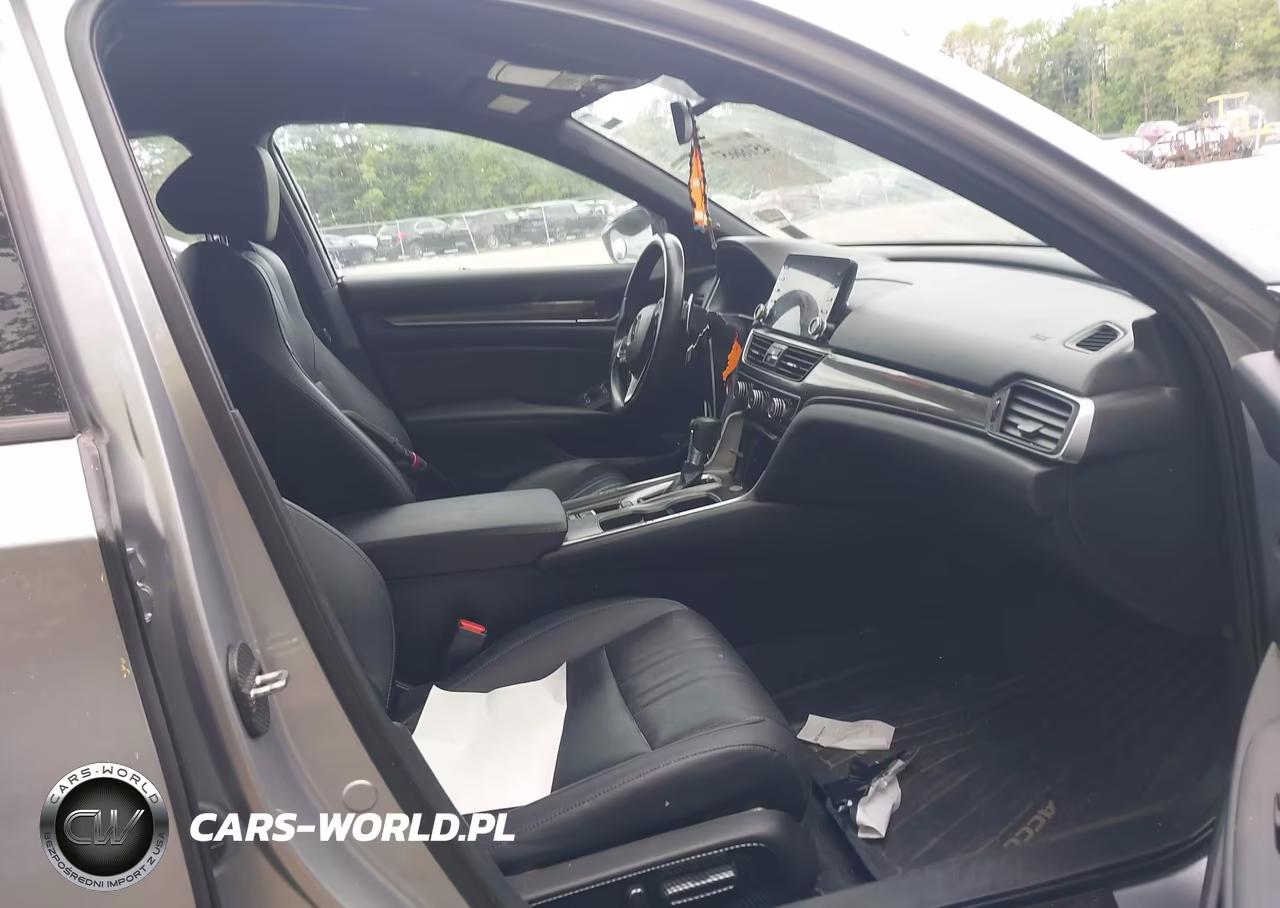 2018 Honda Accord Sport VIN:1HGCV1F39JA257337 - 5