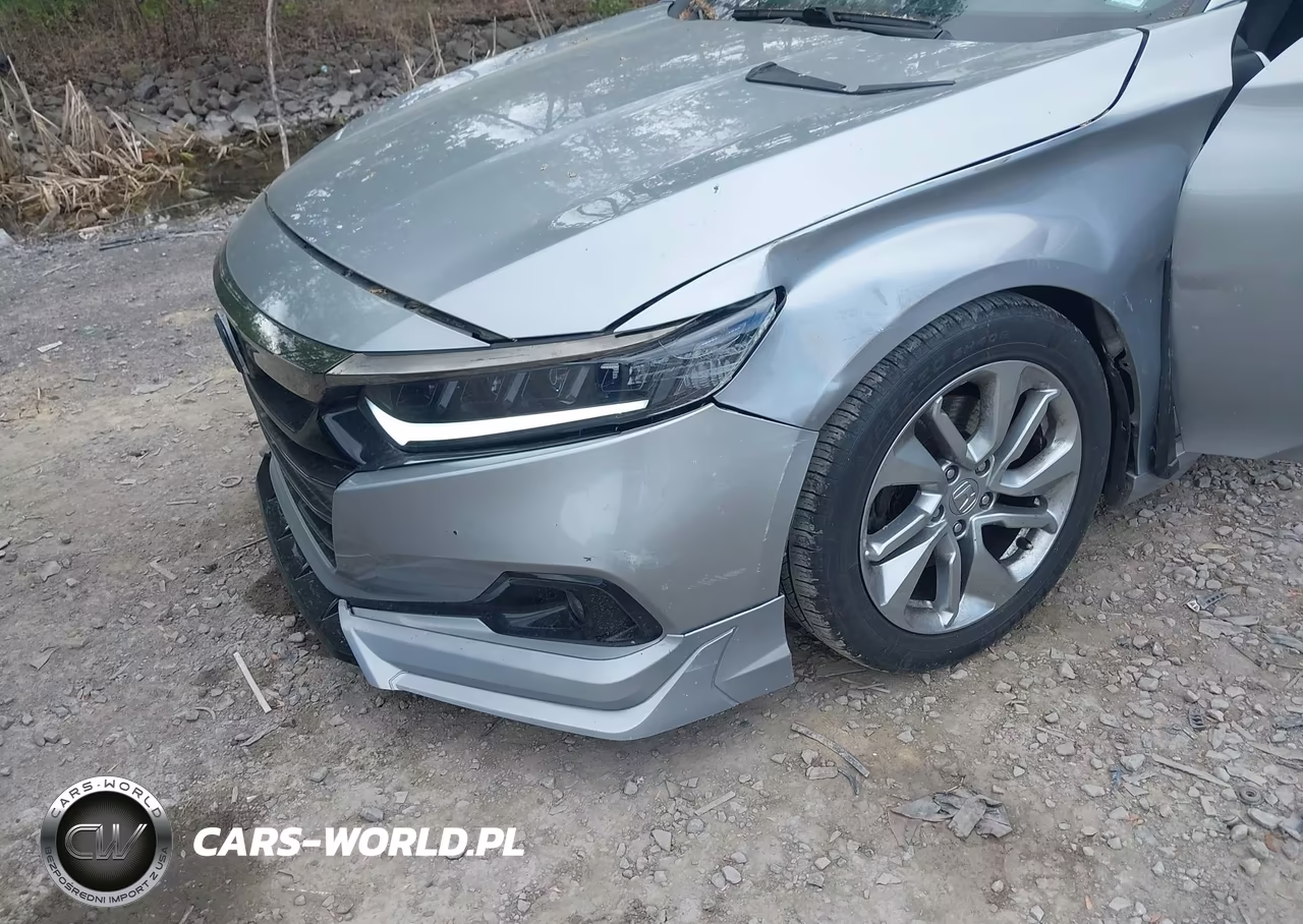 2018 Honda Accord Sport VIN:1HGCV1F39JA257337 - 6