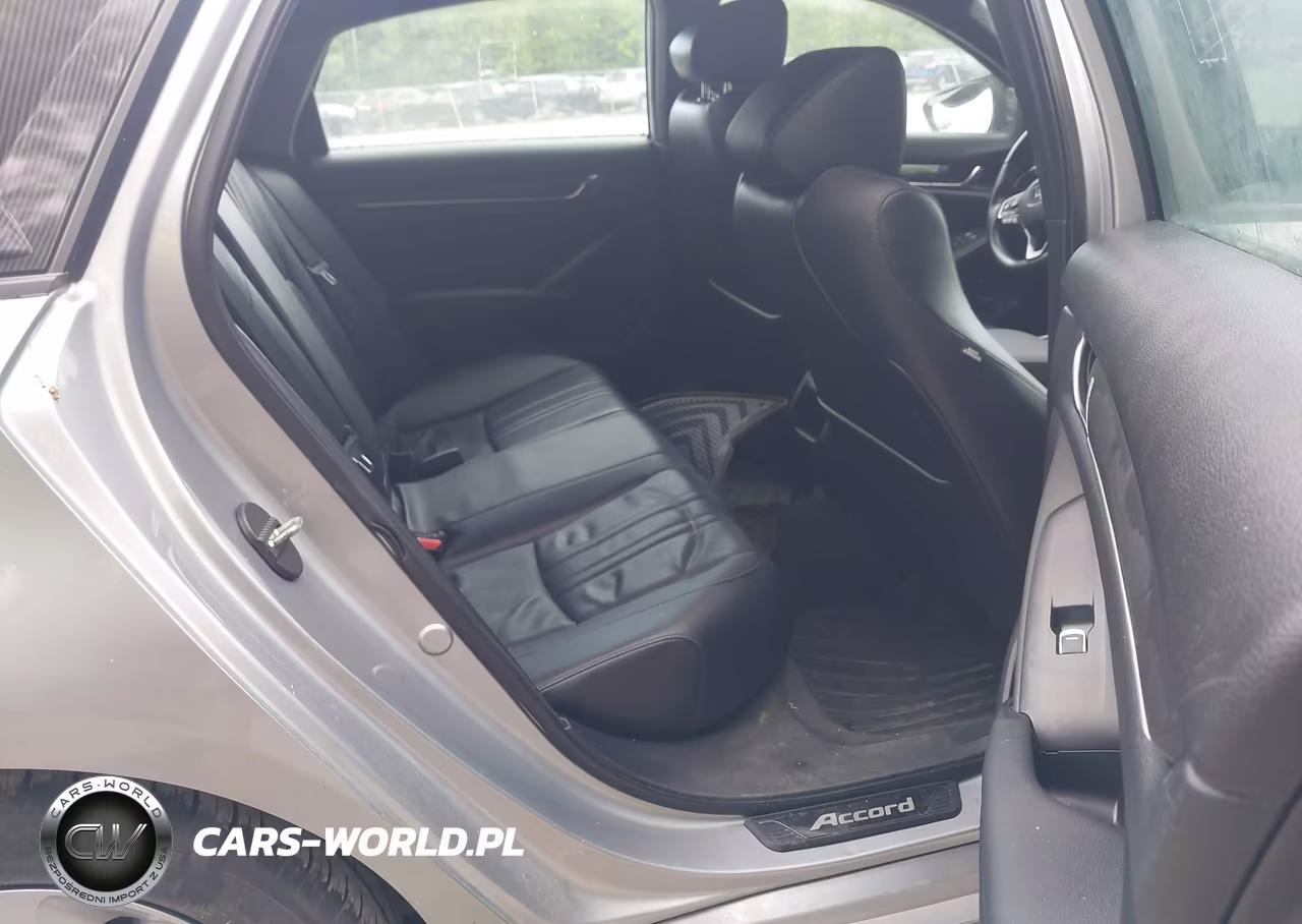 2018 Honda Accord Sport VIN:1HGCV1F39JA257337 - 8