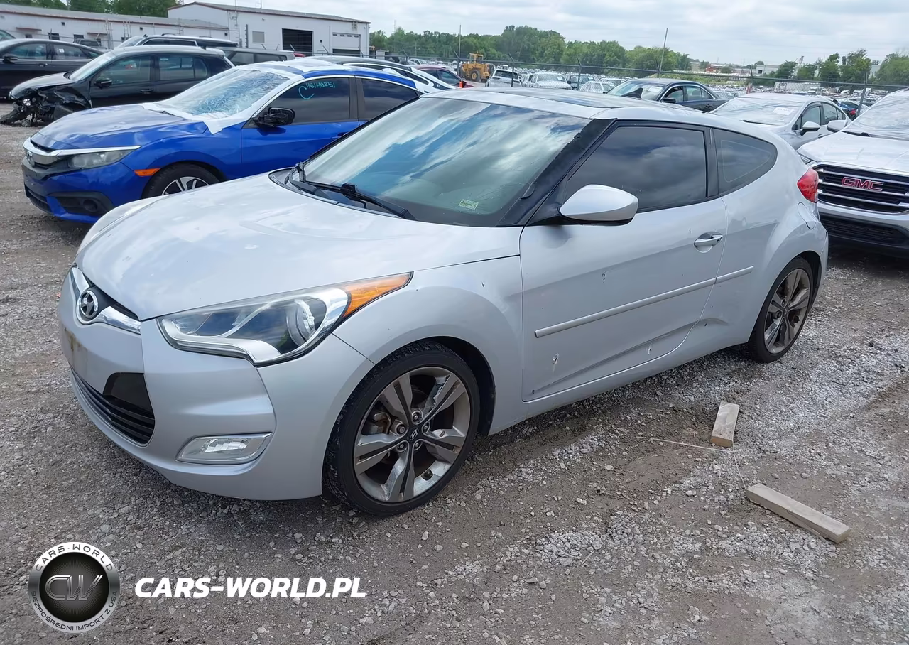 2016 Hyundai Veloster VIN:KMHTC6AD1GU258325 - 2