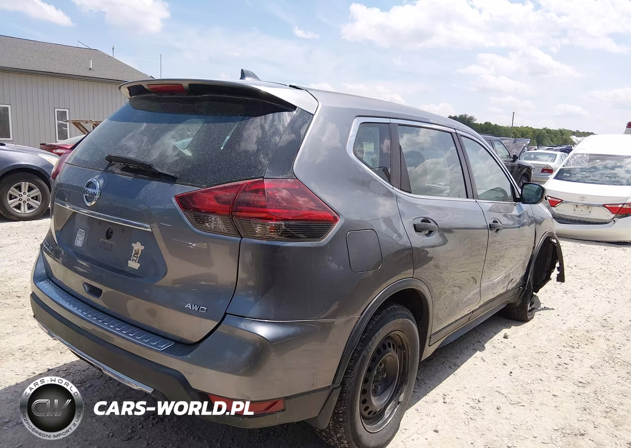 2018 Nissan Rogue S VIN:5N1AT2MV3JC729036 - 4