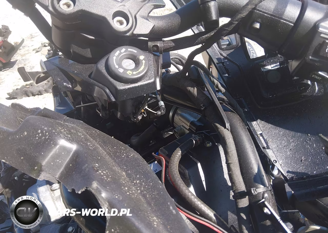 2020 Can-Am Spyder Roadster Rt-Rt Limited VIN:2BXNBDD2XLV006585 - 7
