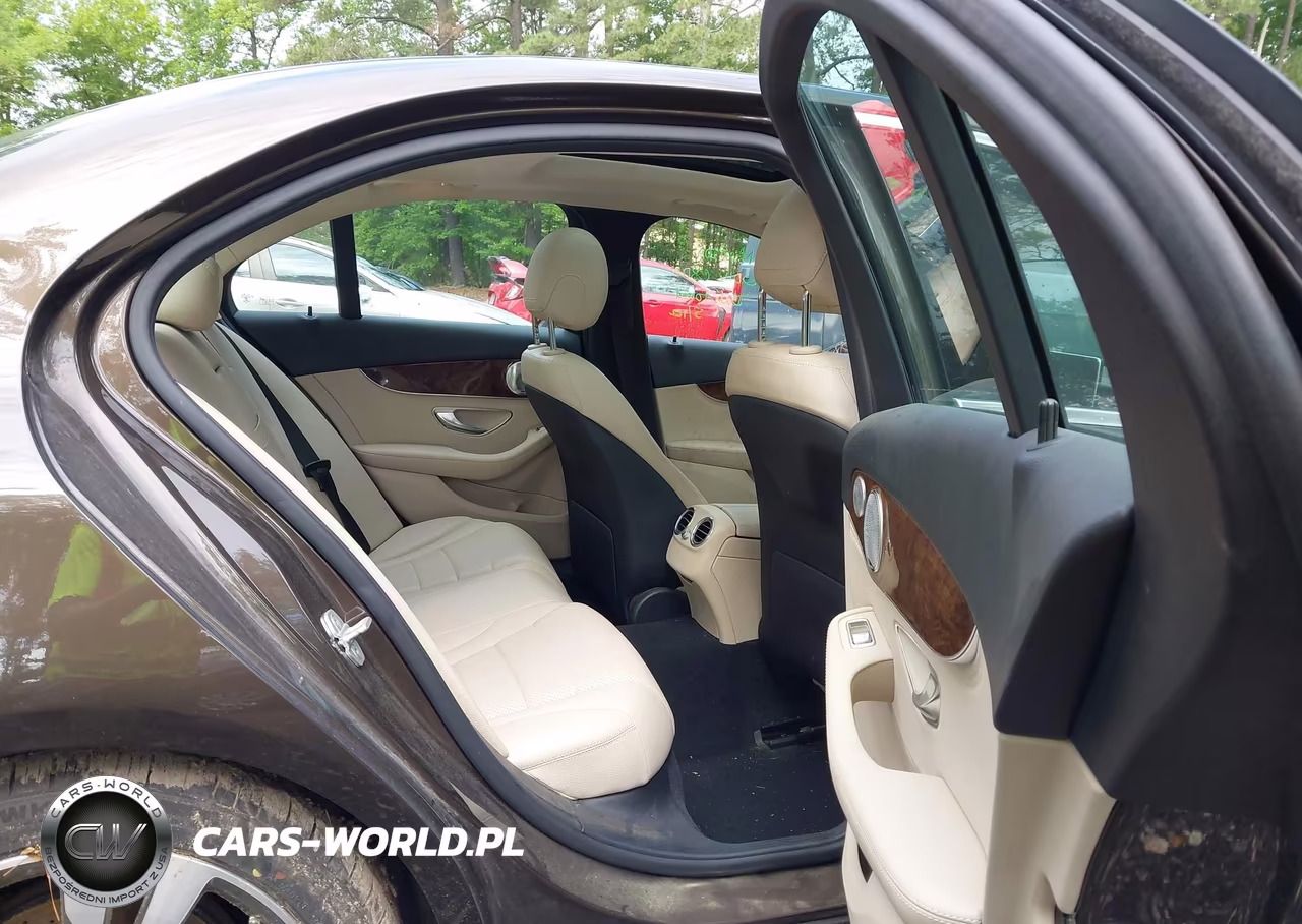 2016 Mercedes-Benz C-Class C 300 VIN:WDDWF4KBXGR140177 - 8