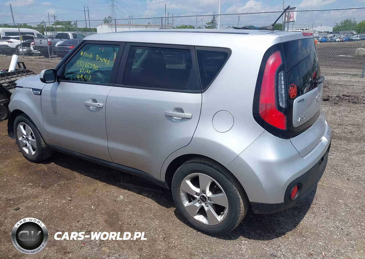 2018 Kia Soul VIN:KNDJN2A25J7561062 - 3