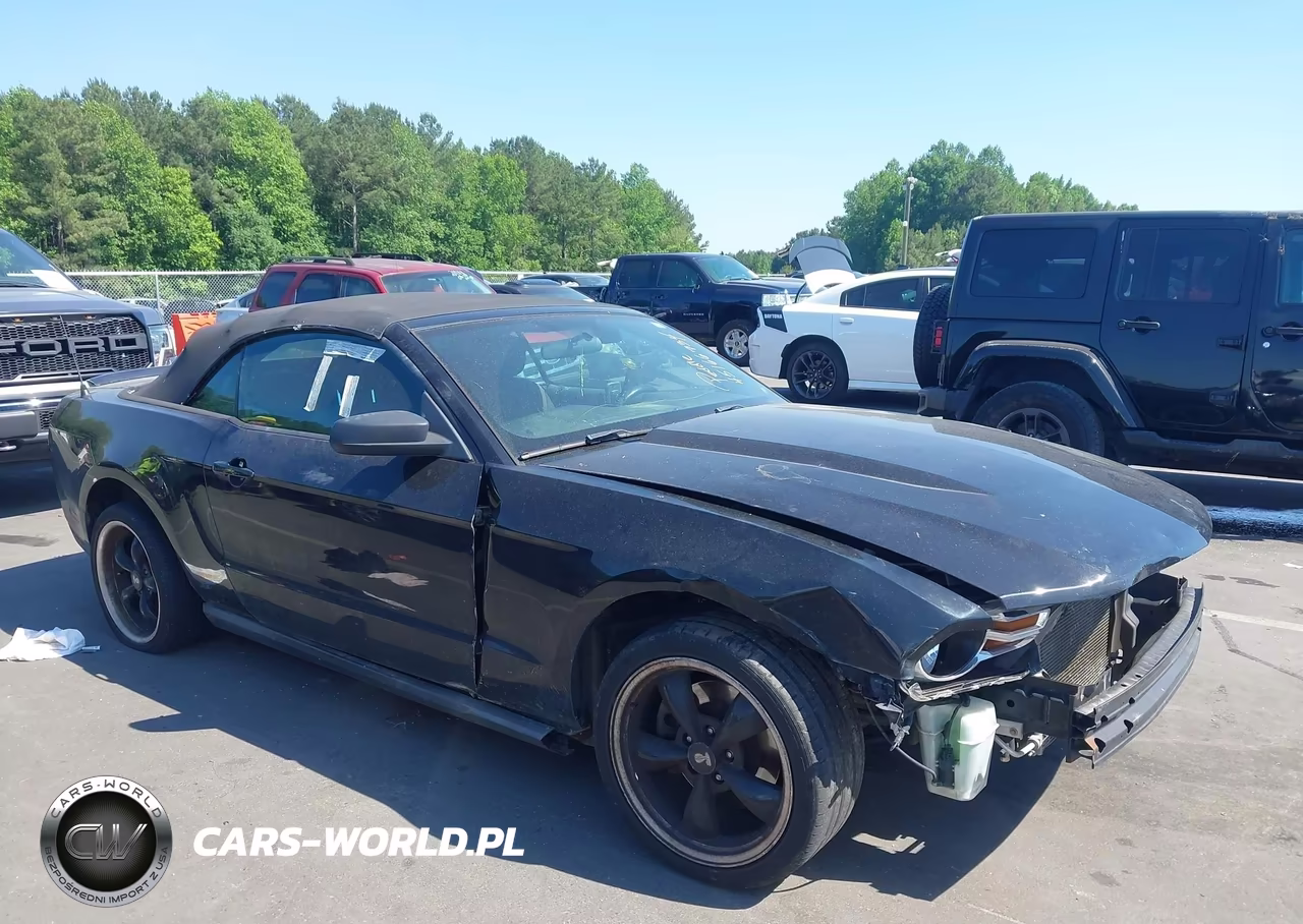 2012 Ford Mustang V6
