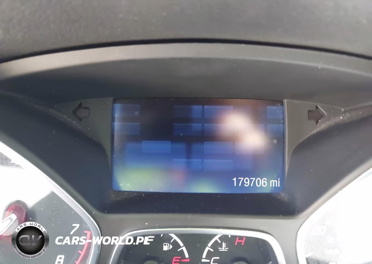 2015 Ford Escape S VIN:1FMCU0F7XFUA27886 - 7