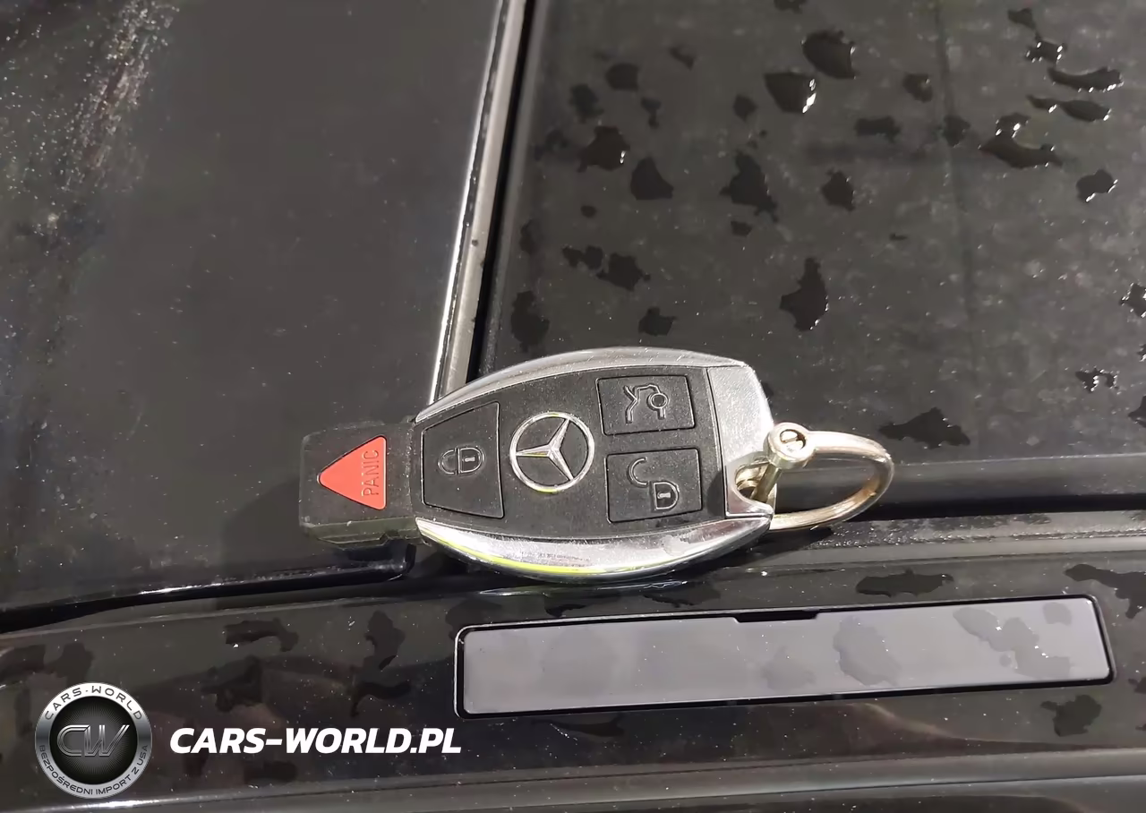 2018 Mercedes-Benz C 300 4Matic VIN:WDDWF4KB8JR336996 - 11