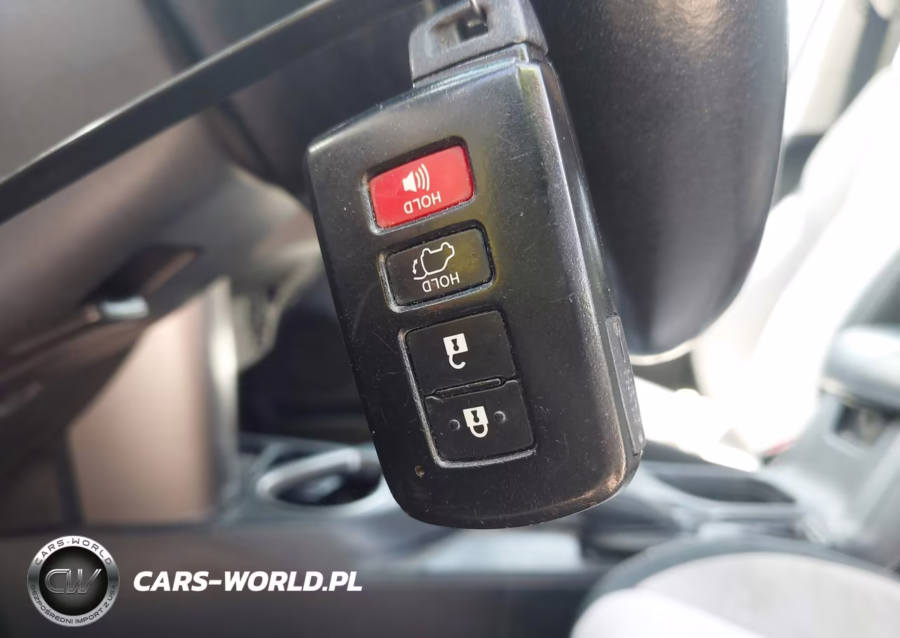 2017 Toyota Rav4 Hybrid Xle VIN:JTMRJREV1HD085528 - 11