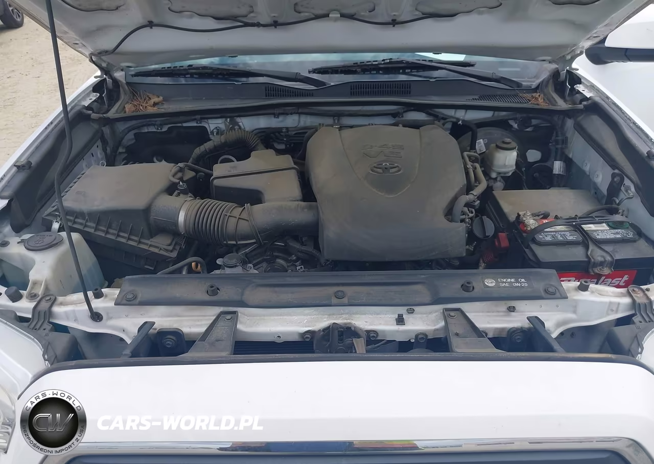 2018 Toyota Tacoma Sr5 V6 VIN:3TMAZ5CN6JM067473 - 10
