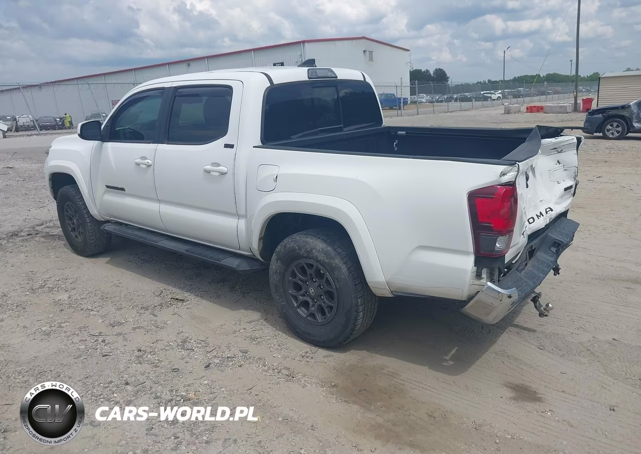 2018 Toyota Tacoma Sr5 V6 VIN:3TMAZ5CN6JM067473 - 3